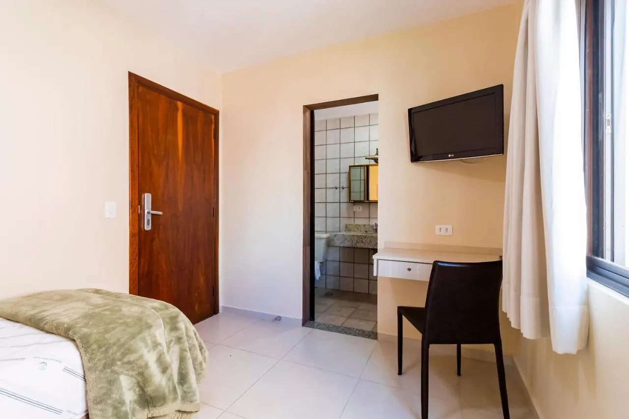 Отель Hospedaria Santo Andre Сан-Пауло
