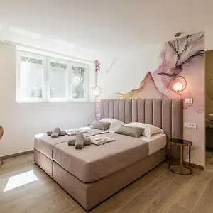 Diamond Luxury Guest house Split